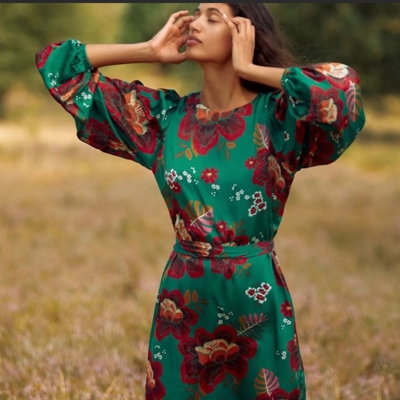 FARM Rio Dresses & Skirts - RARE! NWT FARM Rio x Anthropologie Marenko dress in green floral print Size M